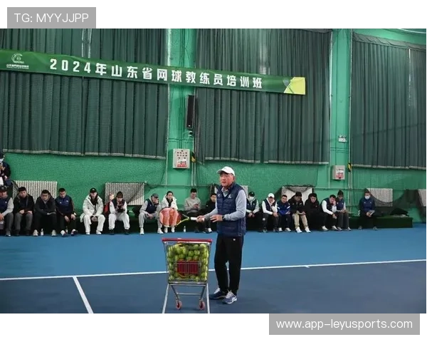 网球俱乐部加强基层教练员继续教育与证书制度，网球教练员需要具备哪些能力