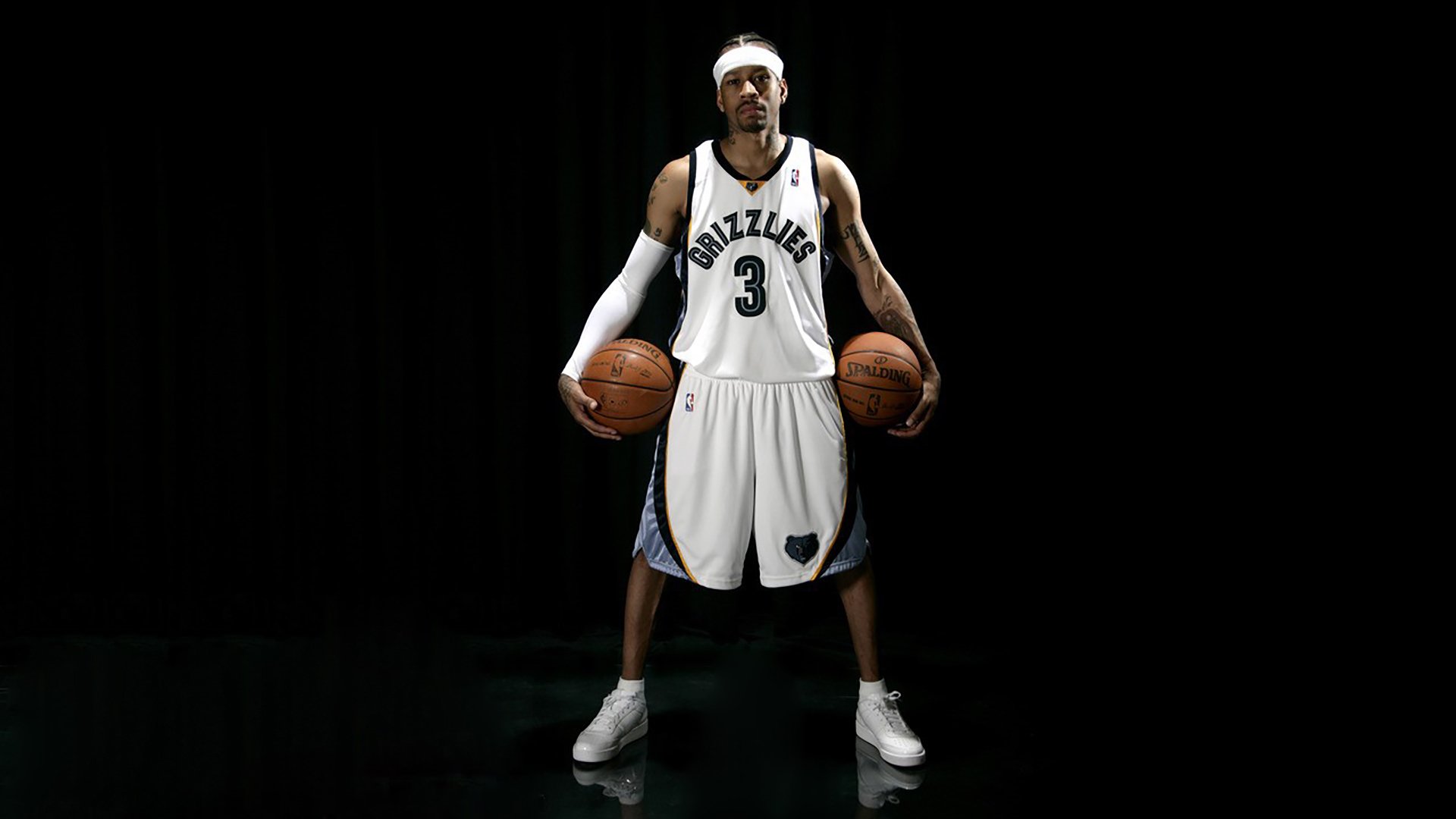 达里尔·基：全黑队防线的“防守核心”，他总能在关键时刻化解对方进攻威胁