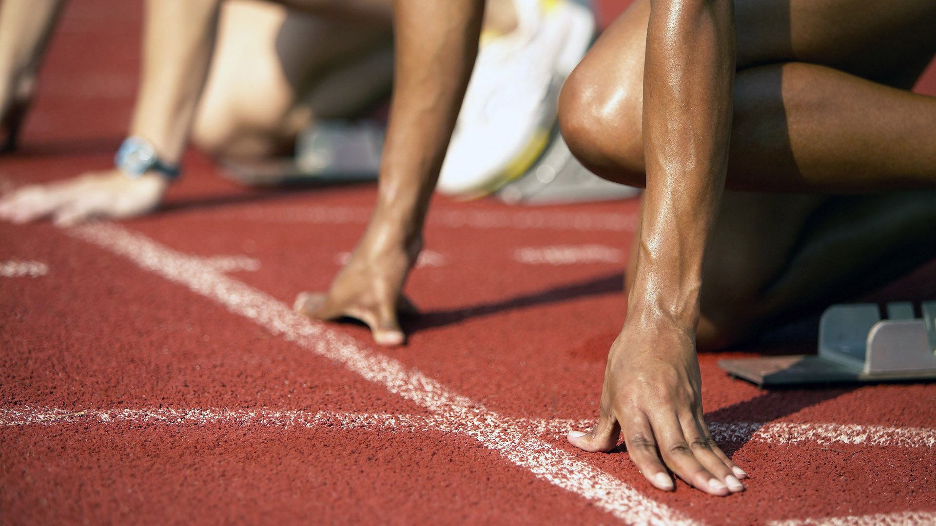 乐鱼体育在线登陆-五大联赛球员红牌数量呈下降趋势，五大联赛排名规则